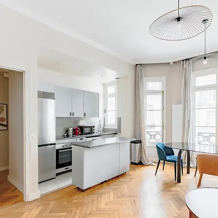 Grand Luxe - Trocadero Paříž