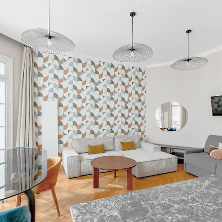 Grand Luxe - Trocadero Apartmán