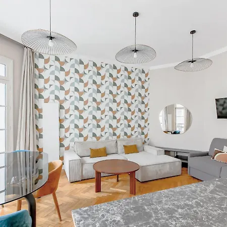 Grand Luxe - Trocadero Apartment *
